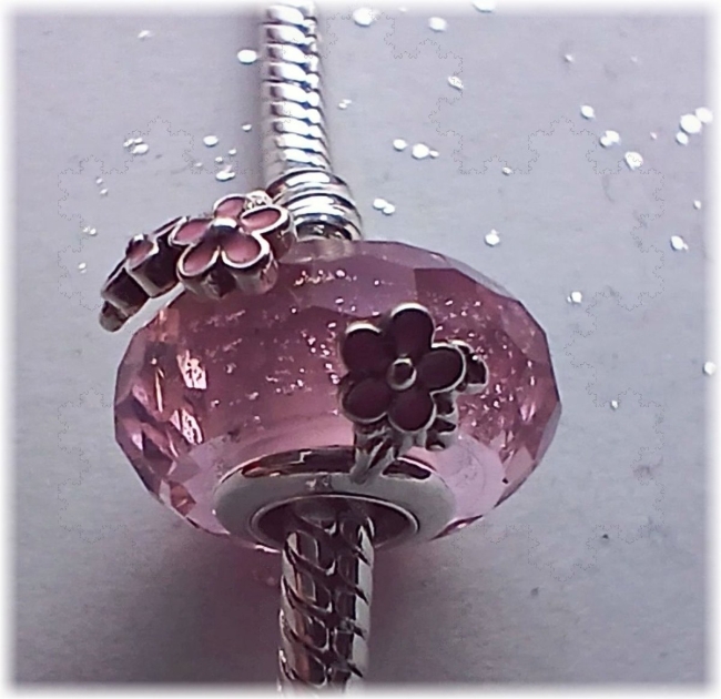 Murano Edition Glas Charm 925er Sterling Silber Rosa Gänseblümchen Facette