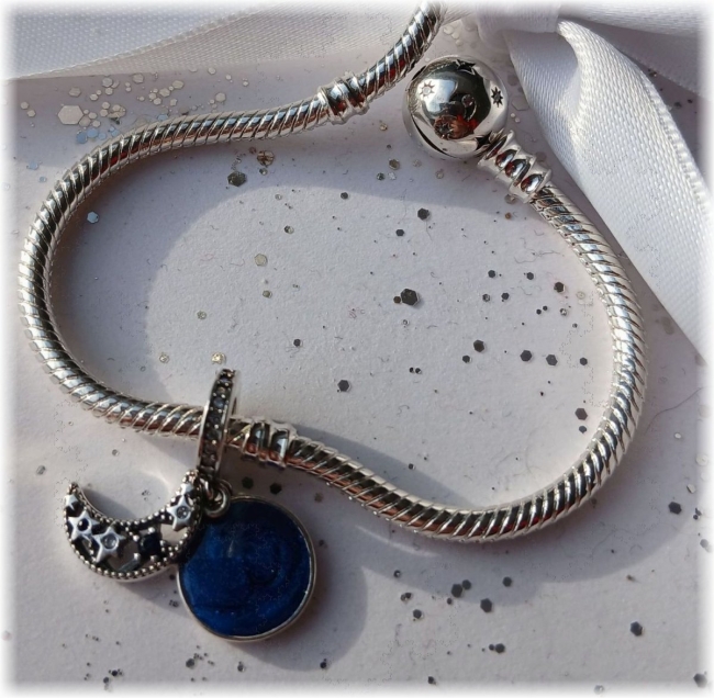 Charm Anhänger 925er Sterling Silber mit Zirkonia 2-teilig Halbmond und Sterne auf Blau