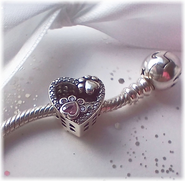 Charm Herzperle 925er Sterling Silber mit Zirkonia ein Herz für Pfoten