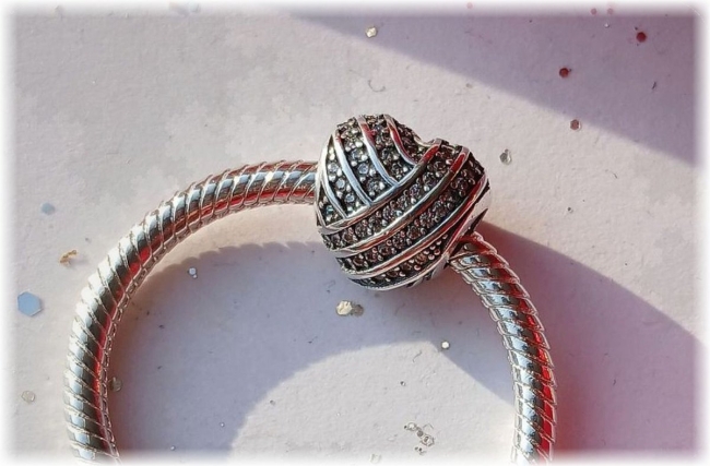 Charm 925er Sterling Silber Herzperle Pavé Perle mit Zirkonia