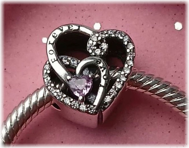 Charm 925er Sterling Silber Verschlungene Herzen Forever Love mit Zirkonia