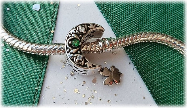 Charm 925er Sterling Silber mit Zirkonia Kleeblatt Glück im Mond Grün Halbmond
