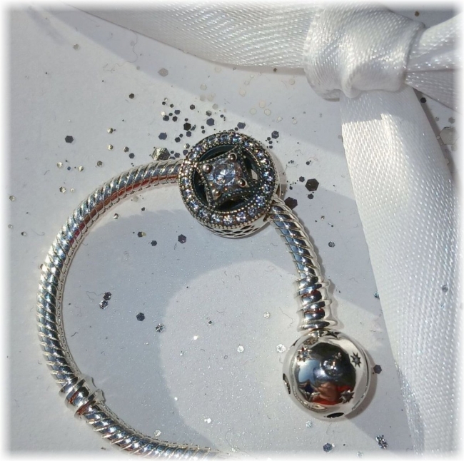 Charm 925er Sterling Silber mit Zirkonia Pavé-Perle Stern Hexagramm