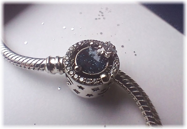 Charm 925er Sterling Silber Sternengalaxy Blau mit Zirkonia verschiedenseitig